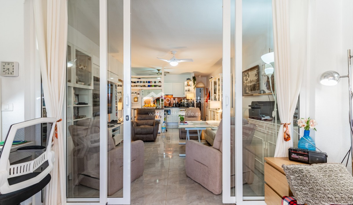 Продажа - Апартамент -
Гия де Исора - Плайя Ла Арена