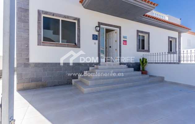 Venta - Chalet independiente -
Adeje - El Madroñal