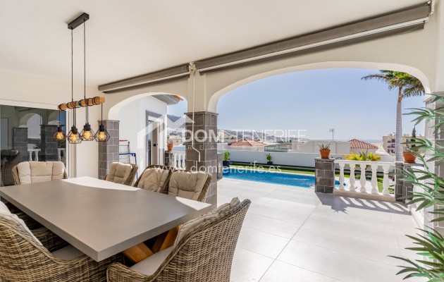 Venta - Chalet independiente -
Adeje - El Madroñal