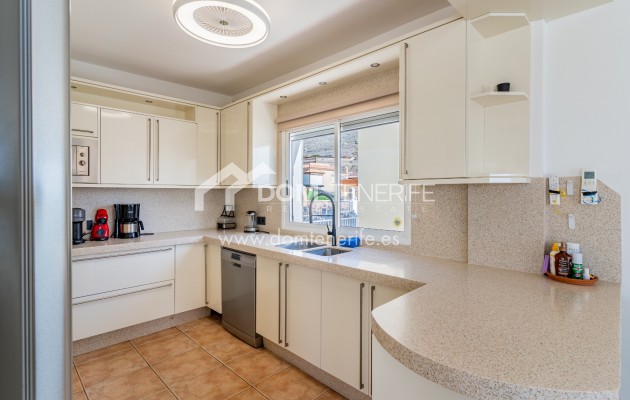 Venta - Chalet independiente -
Adeje - El Madroñal