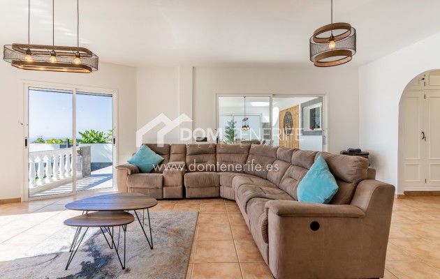 Venta - Chalet independiente -
Adeje - El Madroñal