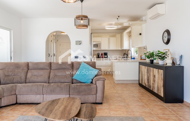 Venta - Chalet independiente -
Adeje - El Madroñal