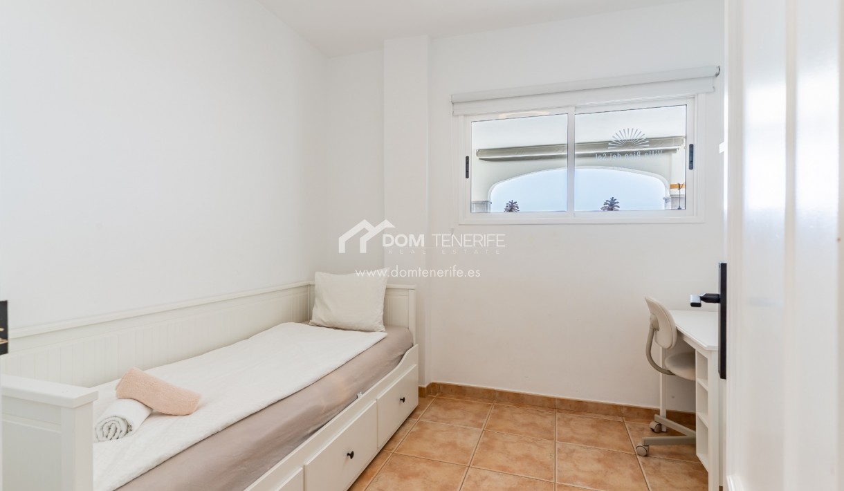 Venta - Chalet independiente -
Adeje - El Madroñal