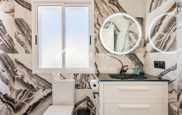 Venta - Chalet independiente -
Adeje - El Madroñal