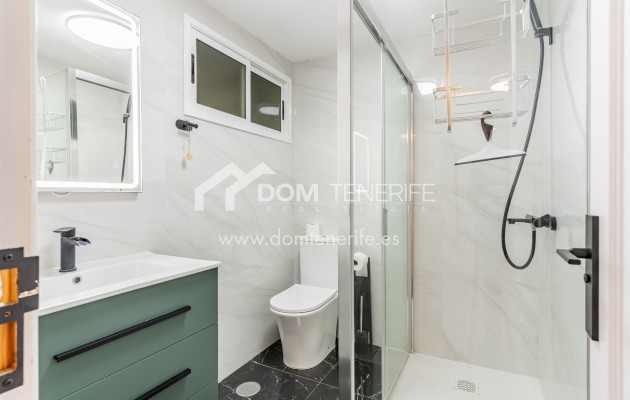 Venta - Chalet independiente -
Adeje - El Madroñal