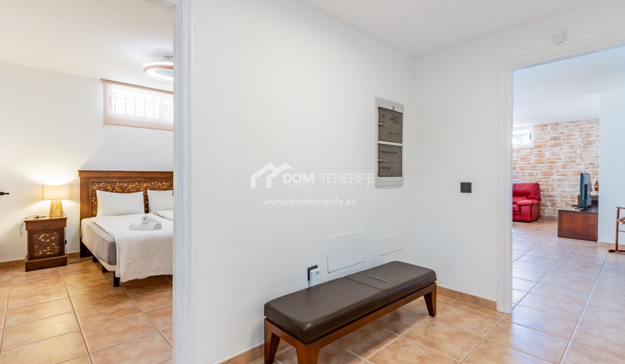 Venta - Chalet independiente -
Adeje - El Madroñal