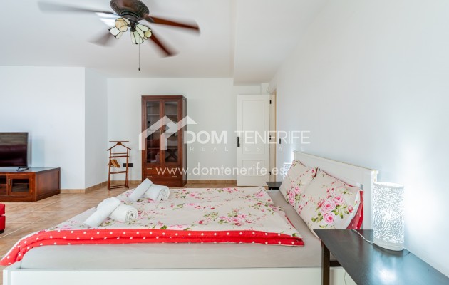 Venta - Chalet independiente -
Adeje - El Madroñal