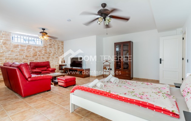 Venta - Chalet independiente -
Adeje - El Madroñal