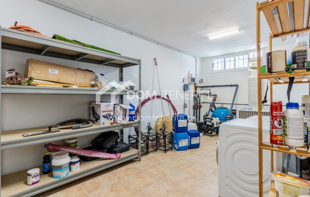 Venta - Chalet independiente -
Adeje - El Madroñal