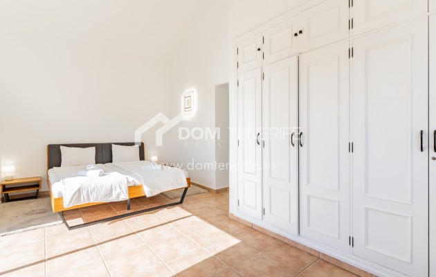 Venta - Chalet independiente -
Adeje - El Madroñal