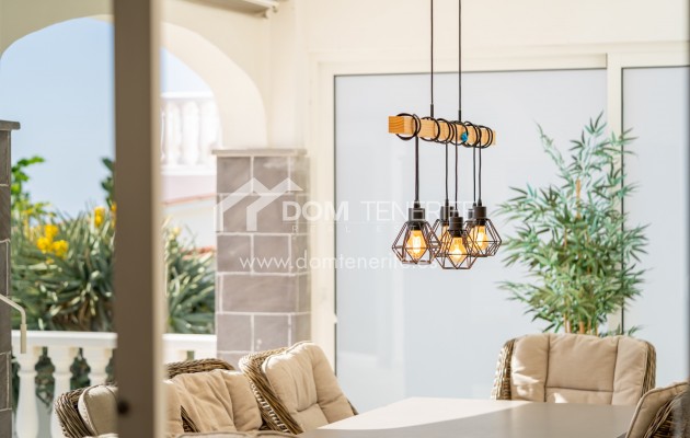 Venta - Chalet independiente -
Adeje - El Madroñal