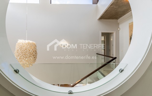Venta - Chalet independiente -
Adeje - El Madroñal