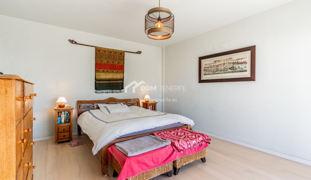 Venta - Chalet independiente -
Adeje - El Madroñal