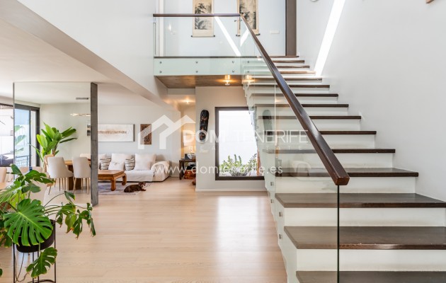 Venta - Chalet independiente -
Adeje - El Madroñal