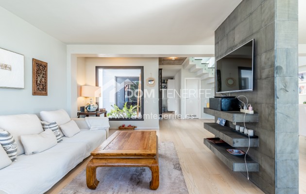 Venta - Chalet independiente -
Adeje - El Madroñal