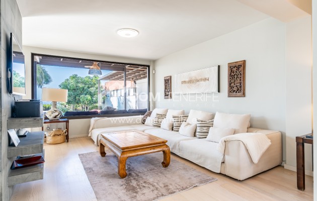 Venta - Chalet independiente -
Adeje - El Madroñal