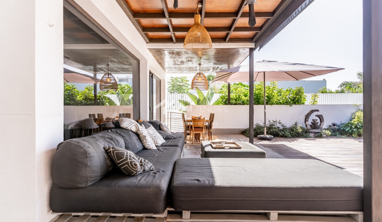 Venta - Chalet independiente -
Adeje - El Madroñal