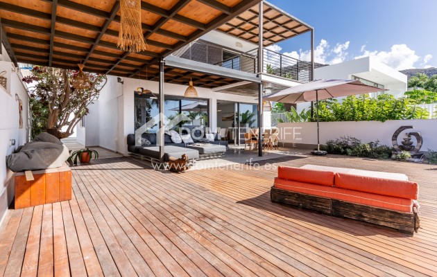 Venta - Chalet independiente -
Adeje - El Madroñal