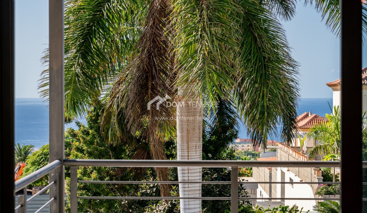 Venta - Chalet independiente -
Adeje - El Madroñal