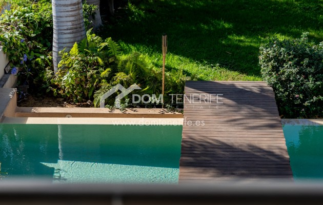 Venta - Chalet independiente -
Adeje - El Madroñal