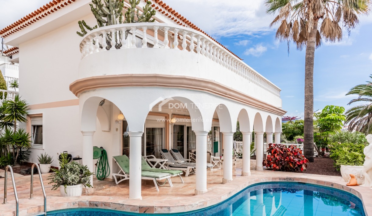 Sale - Villa -
Arona - Chayofa