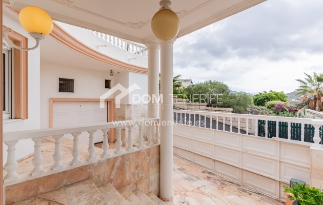 Sale - Villa -
Arona - Chayofa
