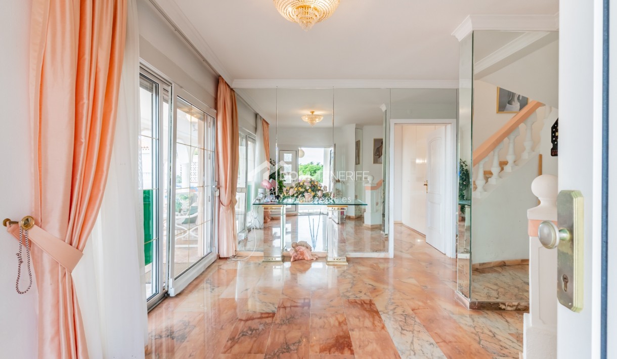 Sale - Villa -
Arona - Chayofa