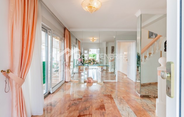 Sale - Villa -
Arona - Chayofa