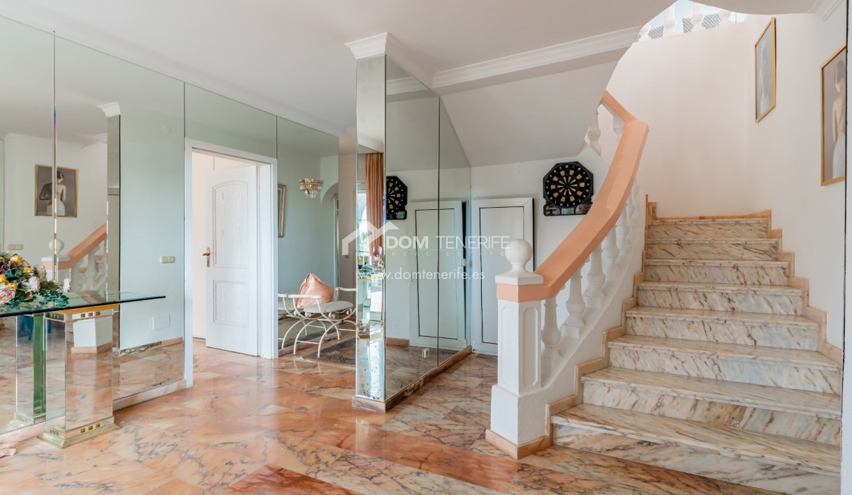 Sale - Villa -
Arona - Chayofa