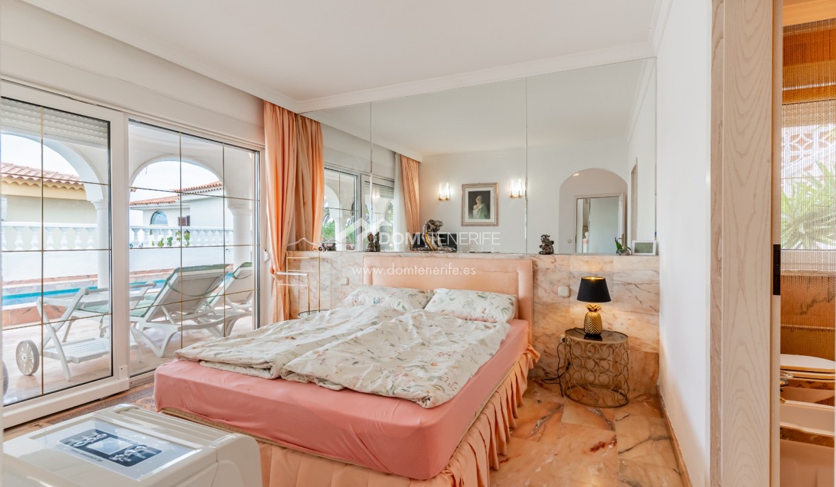 Sale - Villa -
Arona - Chayofa