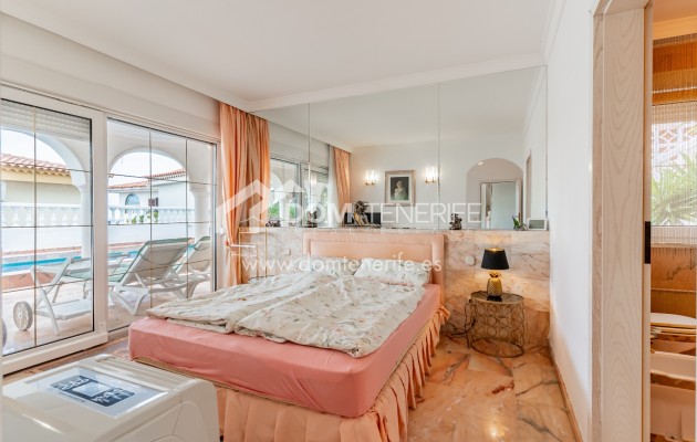 Sale - Villa -
Arona - Chayofa