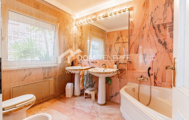 Sale - Villa -
Arona - Chayofa