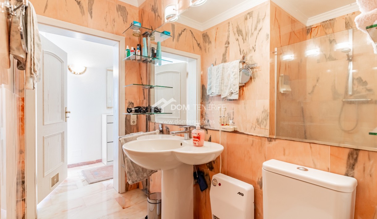 Sale - Villa -
Arona - Chayofa