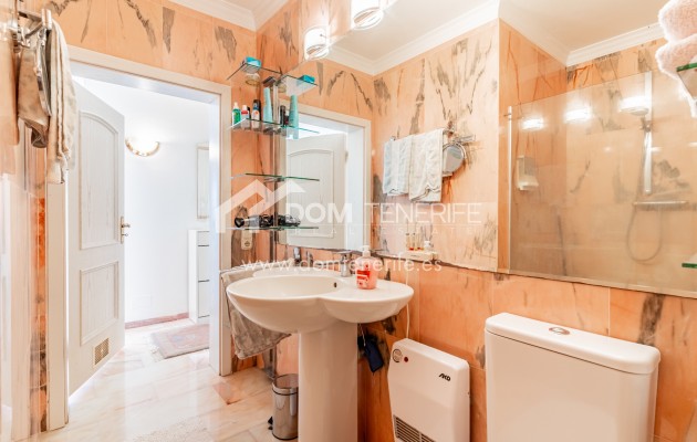 Sale - Villa -
Arona - Chayofa