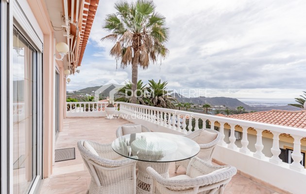 Sale - Villa -
Arona - Chayofa