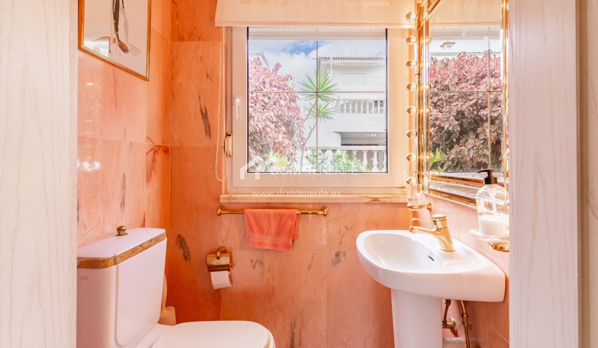 Sale - Villa -
Arona - Chayofa