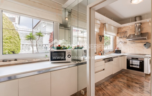 Sale - Villa -
Arona - Chayofa