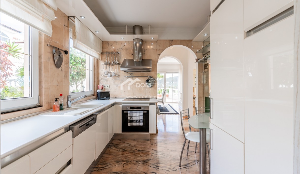 Sale - Villa -
Arona - Chayofa