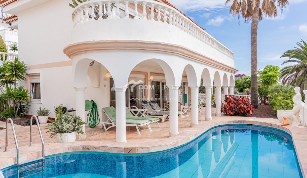 Sale - Villa -
Arona - Chayofa