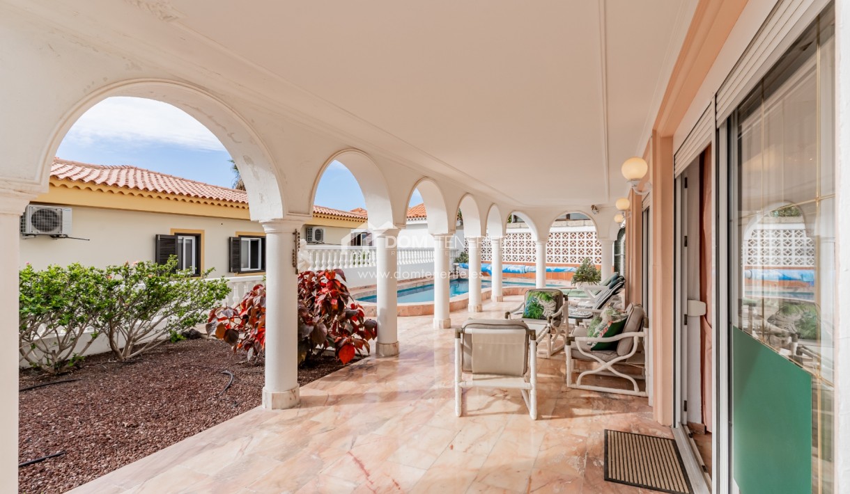 Sale - Villa -
Arona - Chayofa