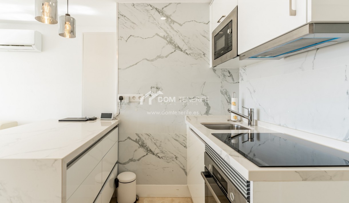 Sale - Apartment -
Adeje - Fañabé