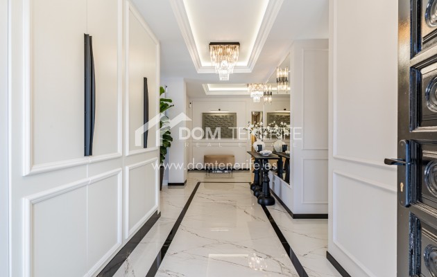 Sale - Villa -
Adeje - San Eugenio Alto