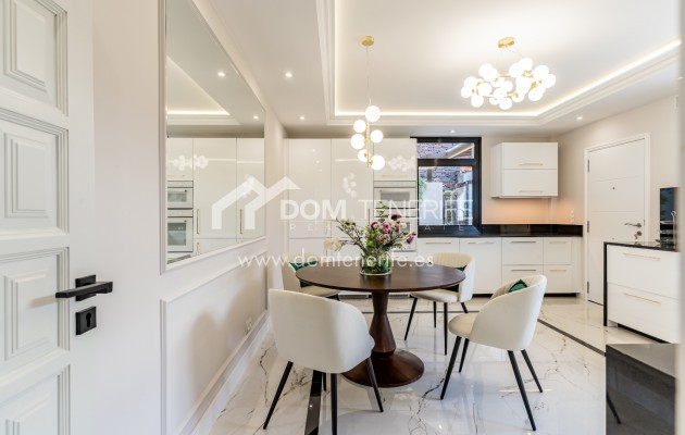 Sale - Villa -
Adeje - San Eugenio Alto