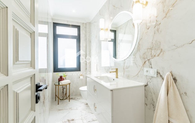 Sale - Villa -
Adeje - San Eugenio Alto