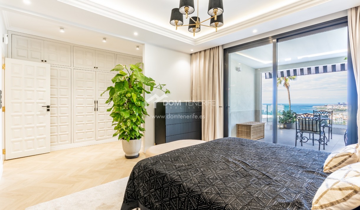 Sale - Villa -
Adeje - San Eugenio Alto