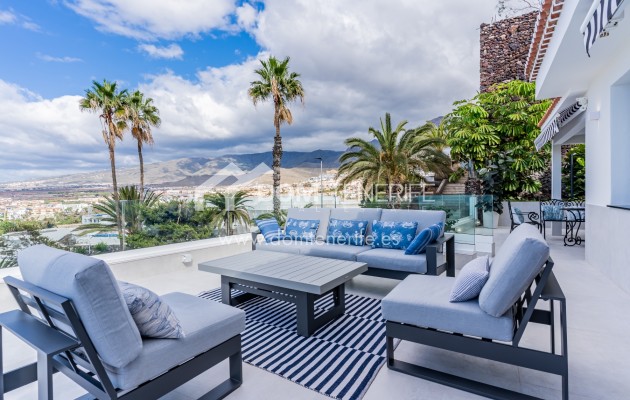 Sale - Villa -
Adeje - San Eugenio Alto