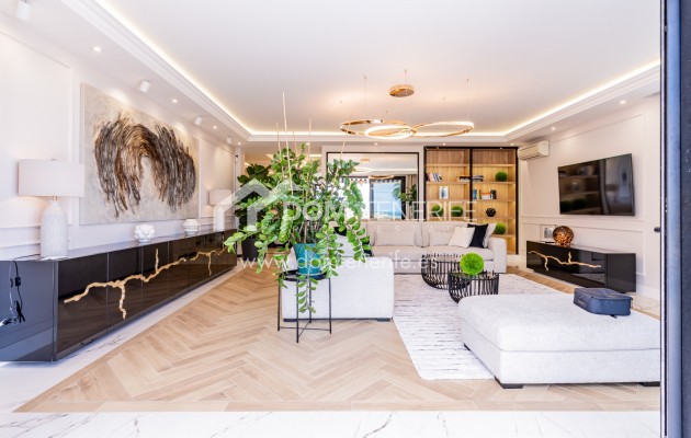 Sale - Villa -
Adeje - San Eugenio Alto