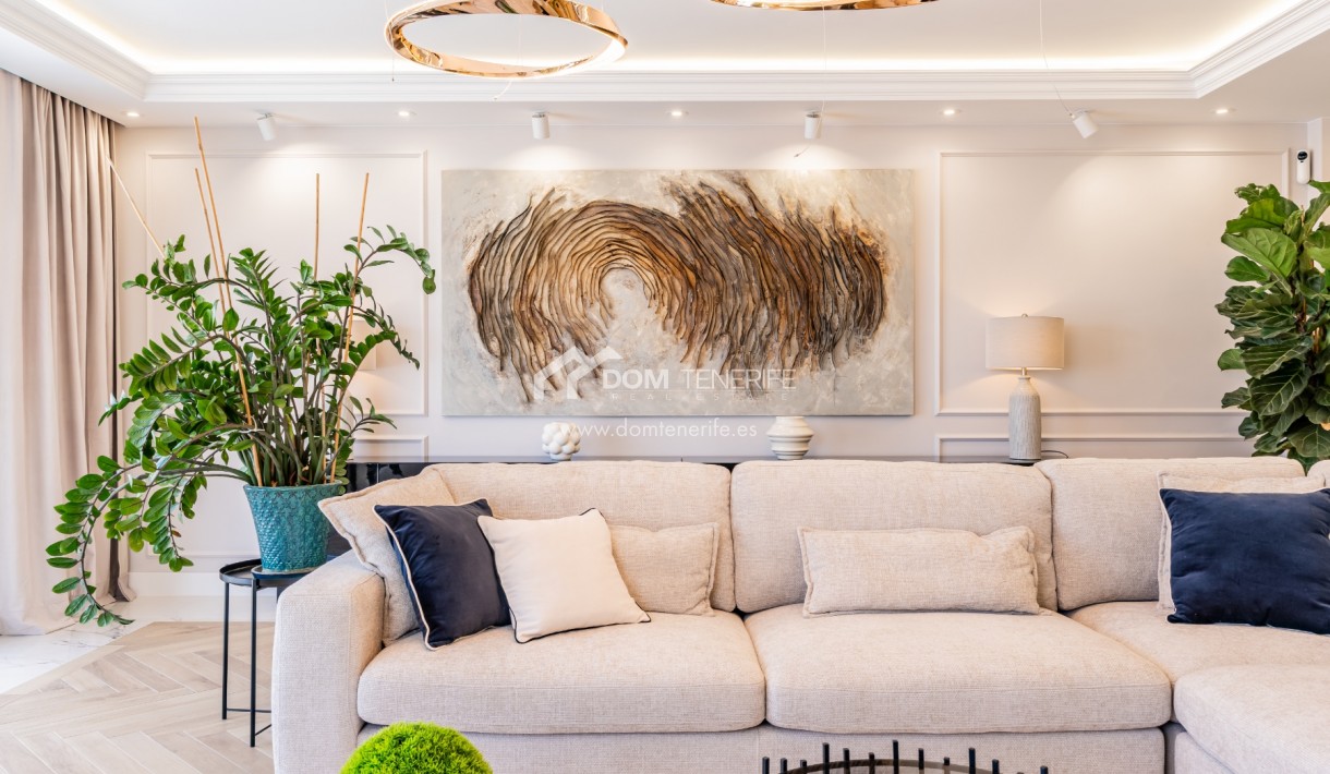 Sale - Villa -
Adeje - San Eugenio Alto