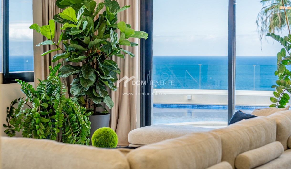 Sale - Villa -
Adeje - San Eugenio Alto