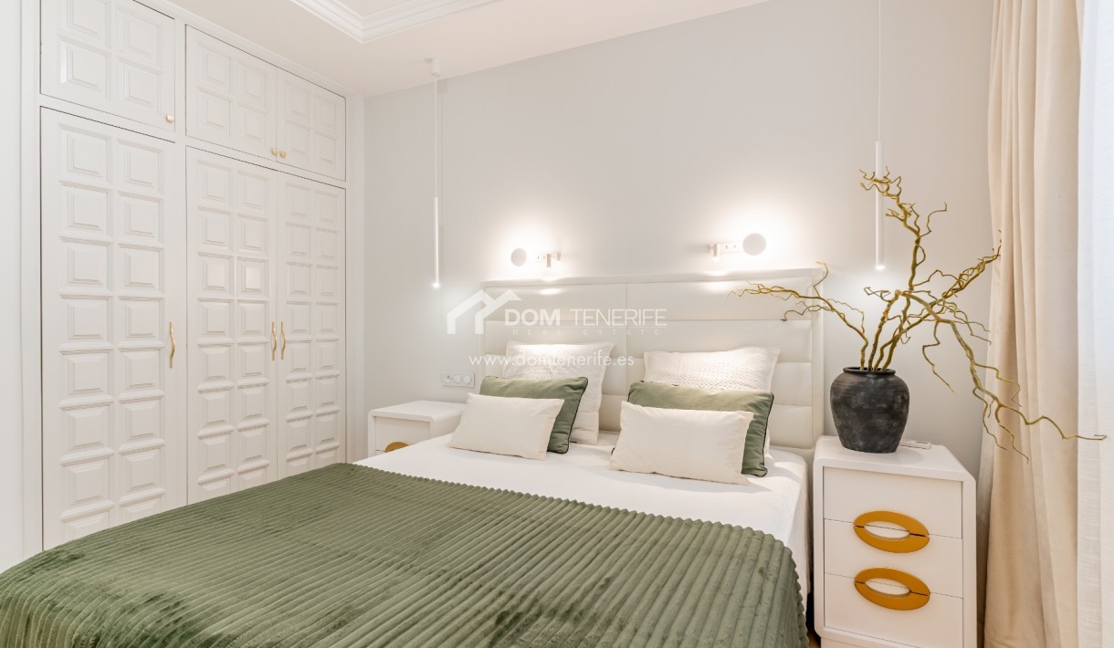 Sale - Villa -
Adeje - San Eugenio Alto